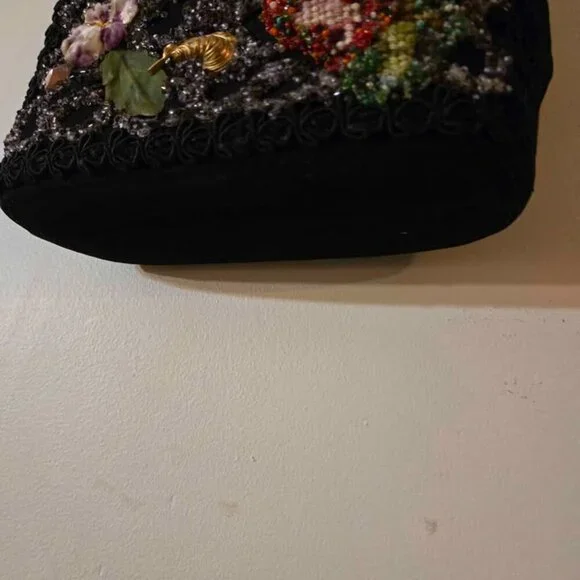 ✨️VINTAGE✨️ Black Beautifully Embellished 1950s-1960s Spilene Handbag - Picture 5 of 11